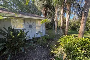 3740 Aberdeen Dr, Sarasota, FL 34240 - Photo 41
