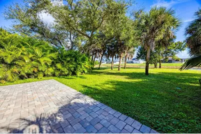 338 Boundary Boulevard, Rotonda West, FL 33947 - Photo 31