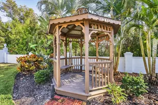 18 Golf View Dr, Englewood, FL 34223 - Photo 33