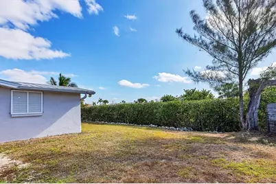 1073 Alston Lane, Englewood, FL 34223 - Photo 27