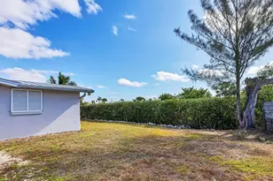 1073 Alston Ln, Englewood, FL 34223 - Photo 27