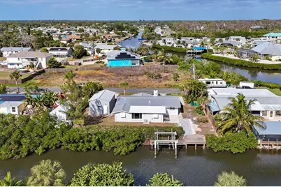 1073 Alston Lane, Englewood, FL 34223 - Photo 33