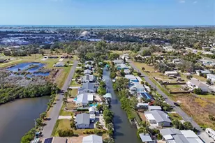 1073 Alston Ln, Englewood, FL 34223 - Photo 35