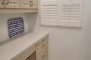 220 Santa Maria St, Venice, FL 34285 - Photo 11