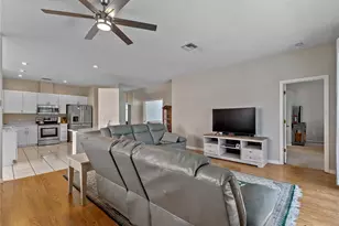 4494 Del Sol Blvd S, Sarasota, FL 34243 - Photo 13