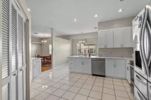 4494 Del Sol Blvd S, Sarasota, FL 34243 - Photo 15