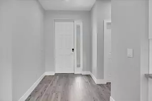 9 Bunker Pl, Rotonda West, FL 33947 - Photo 9