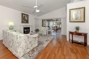 561 Clubside Cir, Venice, FL 34293 - Photo 5