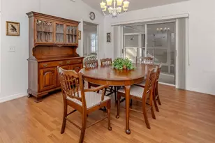 561 Clubside Cir, Venice, FL 34293 - Photo 7