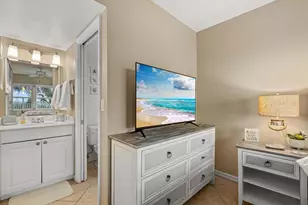 950 Tarpon Center Dr, Venice, FL 34285 - Photo 7