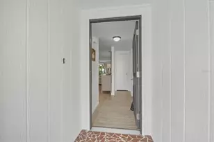 588 Circlewood Dr, Venice, FL 34293 - Photo 3