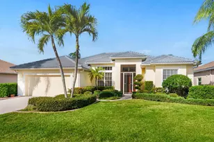 863 Macaw Cir, Venice, FL 34285 - Photo 1