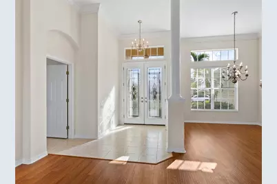 863 Macaw Circle, Venice, FL 34285 - Photo 3