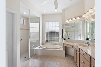 863 Macaw Circle, Venice, FL 34285 - Photo 27