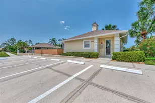 1716 Fountain View Cir, Venice, FL 34292 - Photo 53