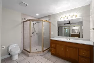 318 Oakwood Cir, Englewood, FL 34223 - Photo 45