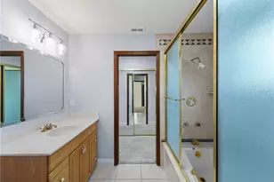 318 Oakwood Cir, Englewood, FL 34223 - Photo 53