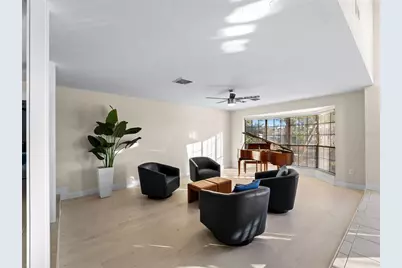 318 Oakwood Circle, Englewood, FL 34223 - Photo 9