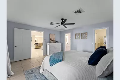 318 Oakwood Circle, Englewood, FL 34223 - Photo 35