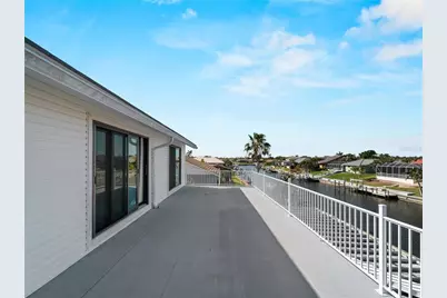 318 Oakwood Circle, Englewood, FL 34223 - Photo 47