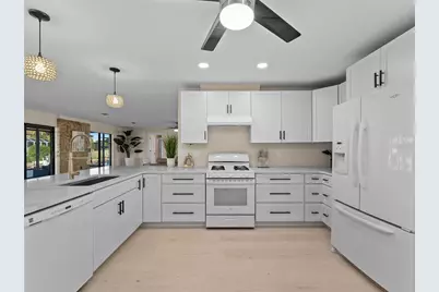 318 Oakwood Circle, Englewood, FL 34223 - Photo 19