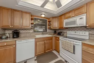 1704 Lakeside Dr, Venice, FL 34293 - Photo 19