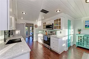 365 S Shore Dr, Osprey, FL 34229 - Photo 23