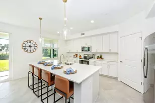 17700 Boracay Ct, Venice, FL 34293 - Photo 15