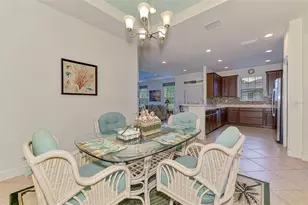371 Capulet Dr, Venice, FL 34292 - Photo 25