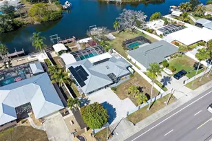 619 Albee Farm Rd N, Nokomis, FL 34275 - Photo 5
