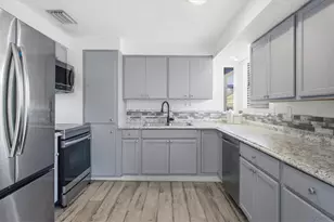 5755 Oxalis Rd, Venice, FL 34293 - Photo 9