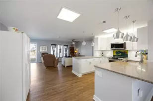 436 Circlewood Dr, Venice, FL 34293 - Photo 7