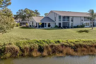 1310 Pine Lake Dr, Venice, FL 34285 - Photo 11