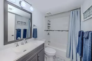 1310 Pine Lake Dr, Venice, FL 34285 - Photo 33