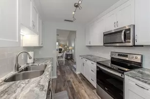 1310 Pine Lake Dr, Venice, FL 34285 - Photo 27