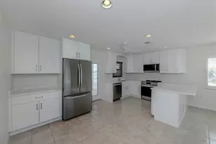 611 Fair Winds Dr, Nokomis, FL 34275 - Photo 15