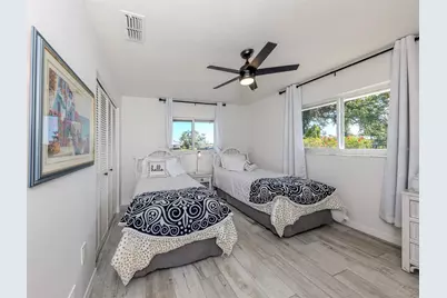 1232 Pine Needle Road, Venice, FL 34285 - Photo 11