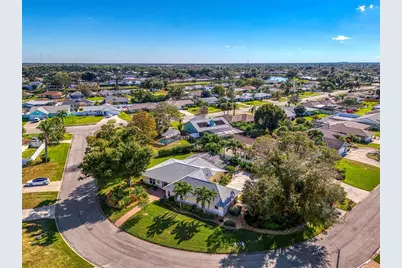 1240 Paradise Way, Venice, FL 34285 - Photo 3