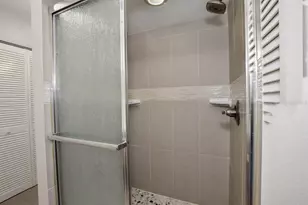 427 Cerromar Ln, Venice, FL 34293 - Photo 19