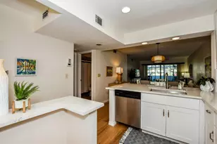 427 Cerromar Ln, Venice, FL 34293 - Photo 9