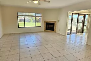 812 Capri Isles Blvd, Venice, FL 34292 - Photo 5