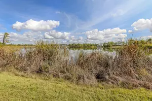 9008 Falcon Ct, Venice, FL 34293 - Photo 19