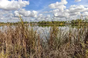 9008 Falcon Ct, Venice, FL 34293 - Photo 9