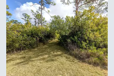 9008 Falcon Court, Venice, FL 34293 - Photo 17