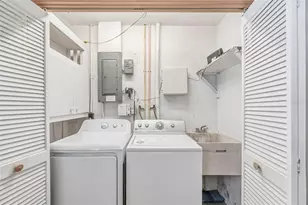 6711 Roxbury Dr, Sarasota, FL 34231 - Photo 41