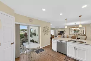 418 Cerromar Ct, Venice, FL 34293 - Photo 11