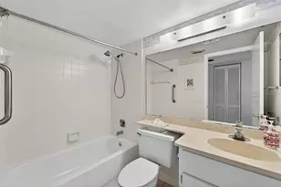 418 Cerromar Ct, Venice, FL 34293 - Photo 23