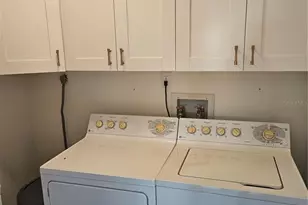 418 Cerromar Ct, Venice, FL 34293 - Photo 9