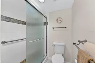 418 Cerromar Ct, Venice, FL 34293 - Photo 25