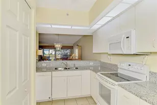 402 Laurel Lake Dr, Venice, FL 34292 - Photo 33